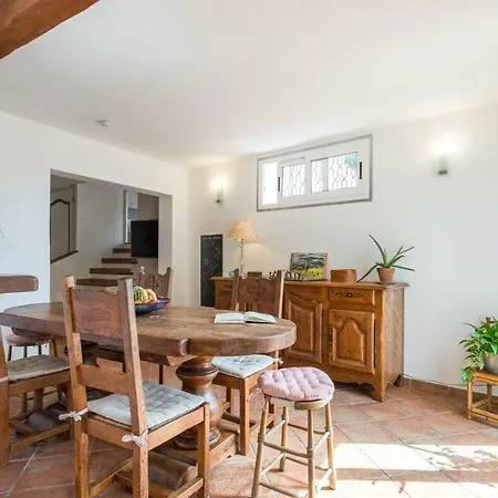 La Maison Des بيت للعطل *