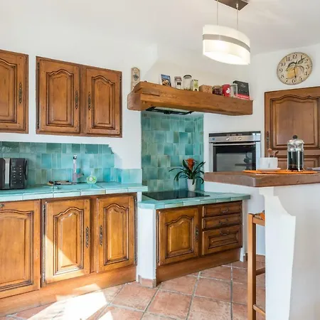 La Maison Des Holiday home *
